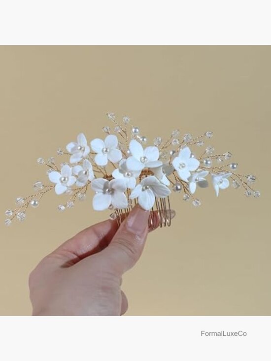 Handmade Bridal Hair Comb with Resin Flowers Pearl and Rhinestone Accents main image 4